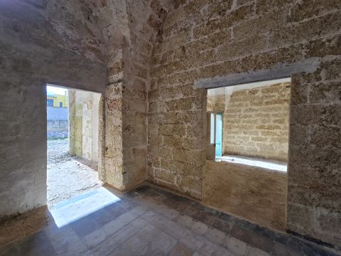 Via F. Crispi 108 - Taurisano