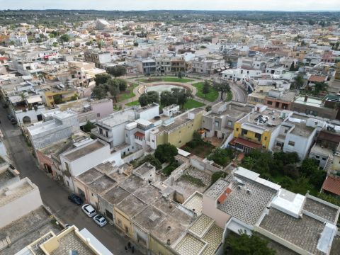 Via F. Crispi 108 - Taurisano