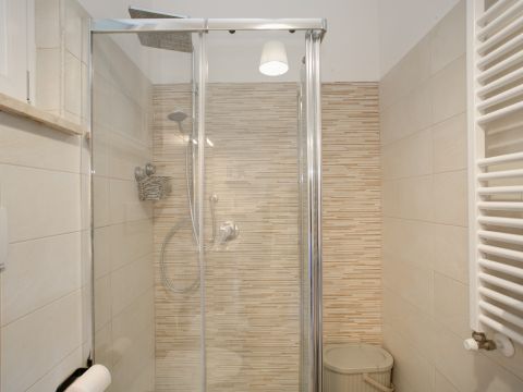 Via Ildebrando della Giovanna, 81 - Roma