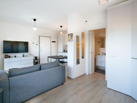 Via Ildebrando della Giovanna, 81 - Roma