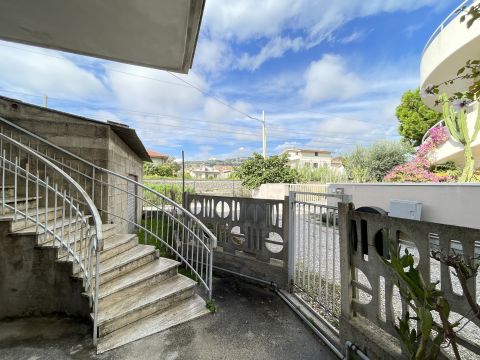 Via Alcide de Gasperi, 10 - Tortoreto