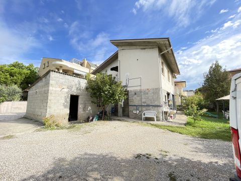 Via Alcide de Gasperi, 10 - Tortoreto