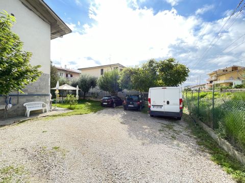 Via Alcide de Gasperi, 10 - Tortoreto