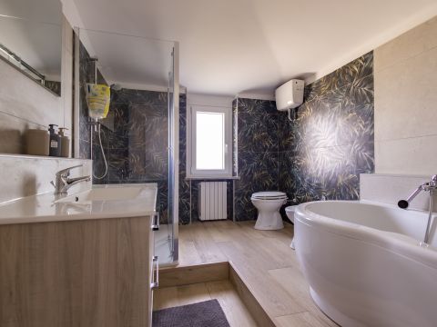 Via Tommaso Campanella, 8 - Davoli