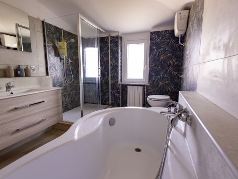 Via Tommaso Campanella, 8 - Davoli