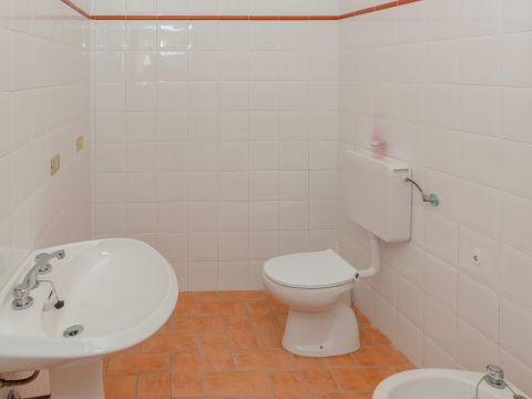 Via Circonvallazione, 19 - Castiglione Tinella