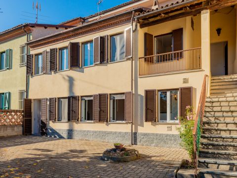 Via Circonvallazione, 19 - Castiglione Tinella