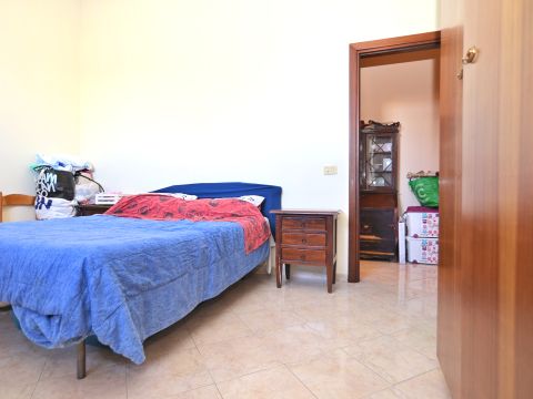 Via Abruzzo, 13 - Villalba