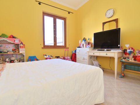 Via Abruzzo, 13 - Villalba