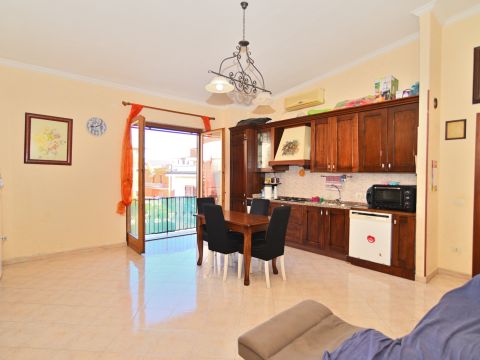 Via Abruzzo, 13 - Villalba