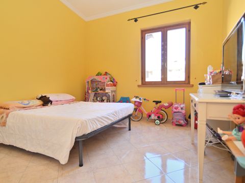 Via Abruzzo, 13 - Villalba