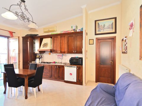 Via Abruzzo, 13 - Villalba