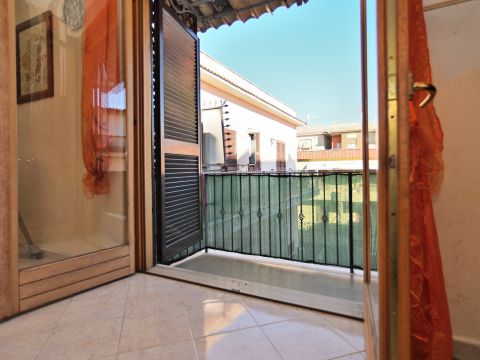 Via Abruzzo, 13 - Villalba