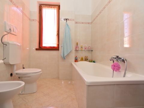 Via Abruzzo, 13 - Villalba