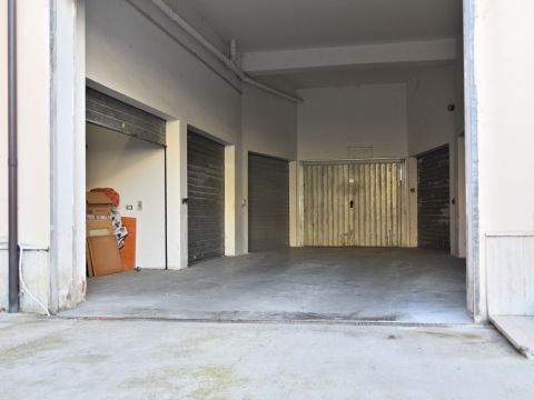 Via Abruzzo, 13 - Villalba