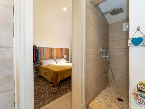 Via Vicario Nicolosi, 14 - Aci Castello