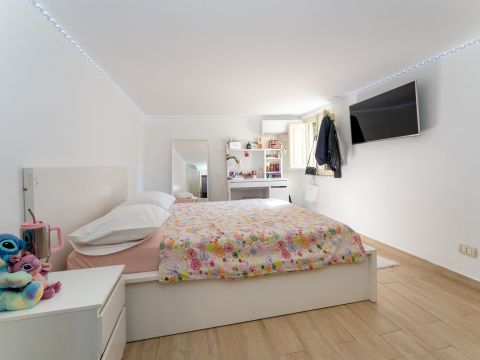 Via Vicario Nicolosi, 14 - Aci Castello