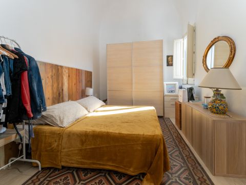 Via Vicario Nicolosi, 14 - Aci Castello