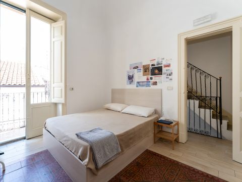 Via Vicario Nicolosi, 14 - Aci Castello