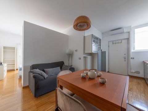 Via Gian Francesco Pizzi, 24 - Milano