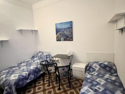 Via Tiziano, 15 - Milano