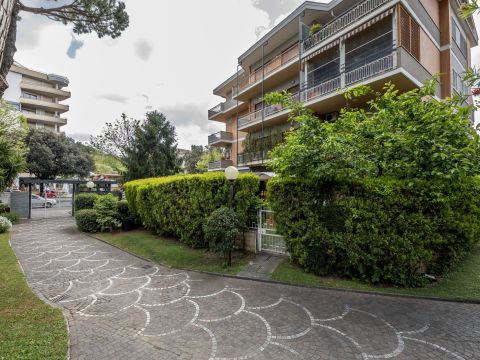 Viale Isacco Newton, 62 - Roma
