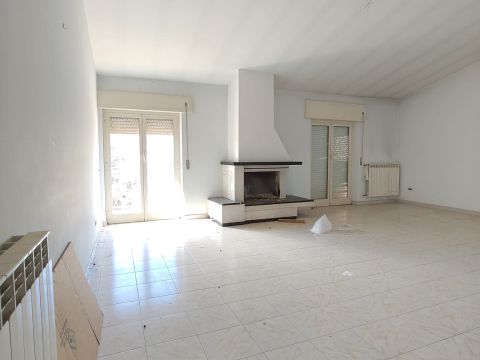 Via Flaminia, 124 - Rignano Flaminio