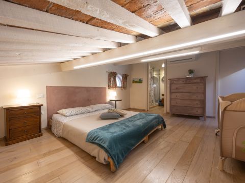 Piazza dei Grilletti, 2 - Pisa