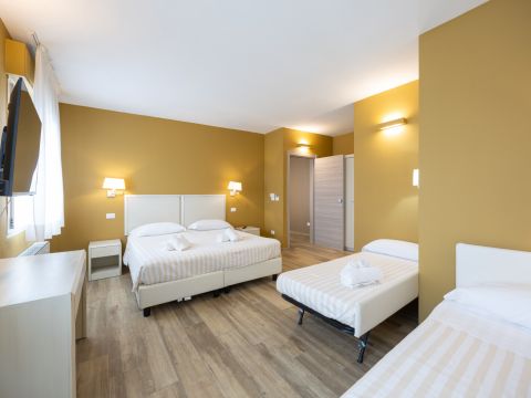 Via Aurelia Nord, 6 - Bibbona