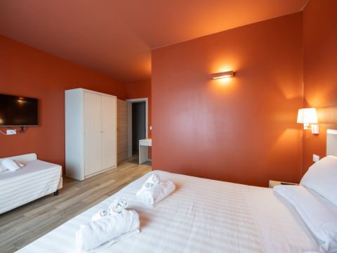 Via Aurelia Nord, 6 - Bibbona