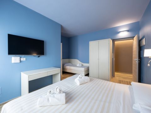 Via Aurelia Nord, 6 - Bibbona