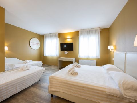 Via Aurelia Nord, 6 - Bibbona