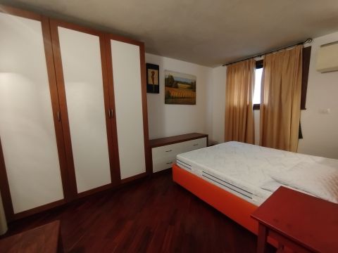 Via Celeste, 131 - Catania