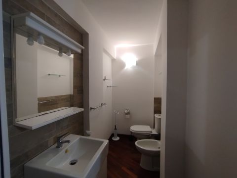 Via Celeste, 131 - Catania