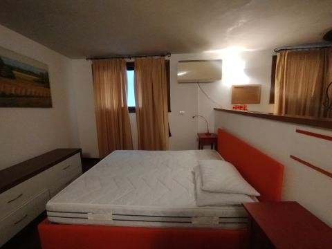 Via Celeste, 131 - Catania