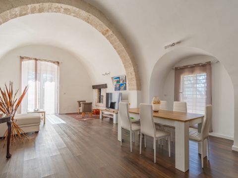 Strada Crocifisso, 6 - Bari