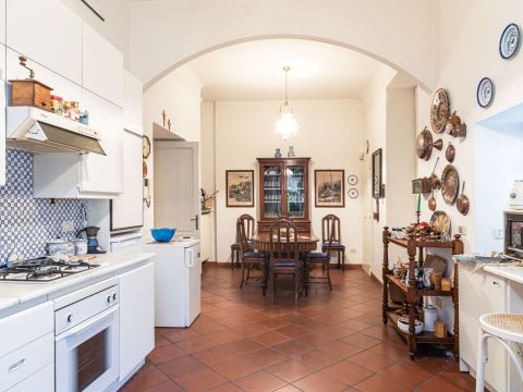 Via IV Novembre, 5 - Varzi