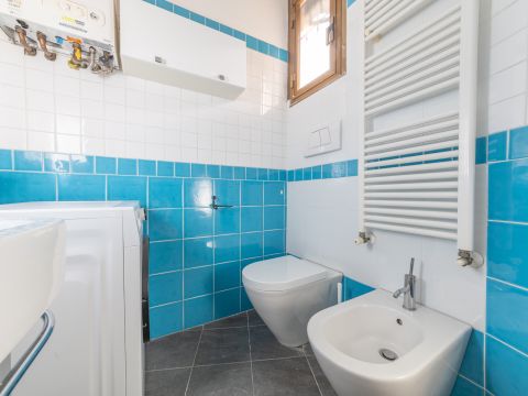 Via dei Fontanili, 55 - Milano