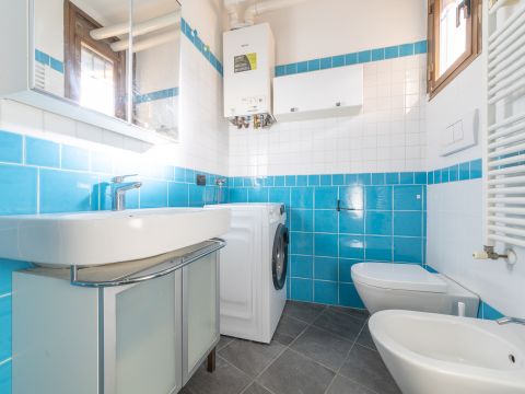 Via dei Fontanili, 55 - Milano