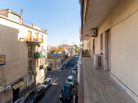 Via Gaetano Donizetti, 81 - Catania