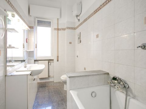 Piazza Imola, 4 - Roma