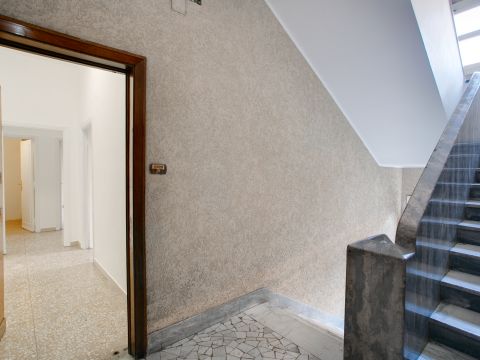 Piazza Imola, 4 - Roma