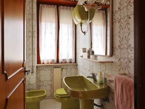 Via Antonio Gramsci, 27 - Aprilia