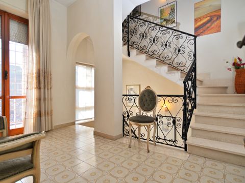 Via Antonio Gramsci, 27 - Aprilia