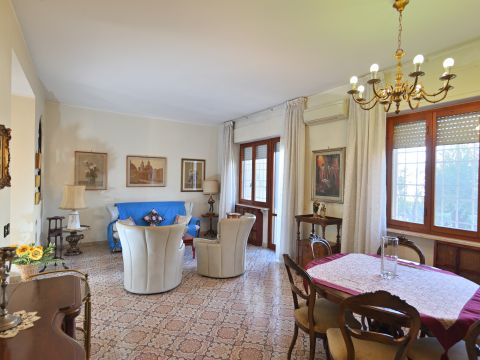 Via Antonio Gramsci, 27 - Aprilia