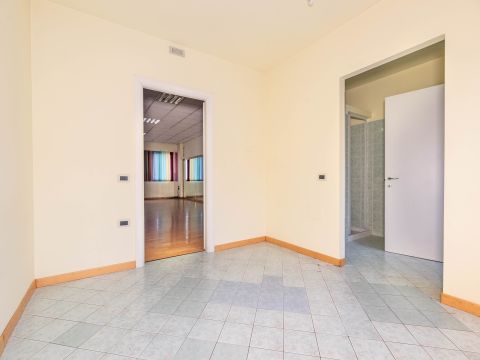 Viale Finlandia, 1 - Ponte San Nicolò