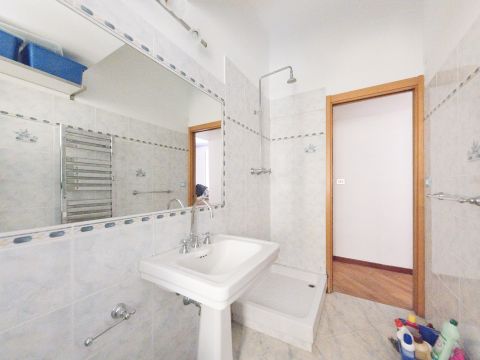 Salita di Oregina, 15 - Genova