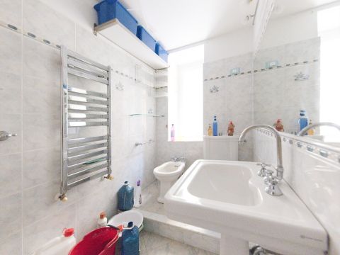 Salita di Oregina, 15 - Genova