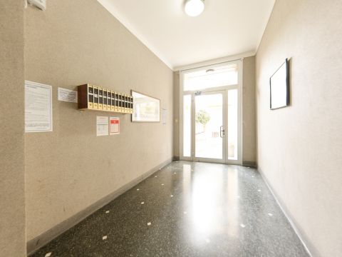 Salita di Oregina, 15 - Genova