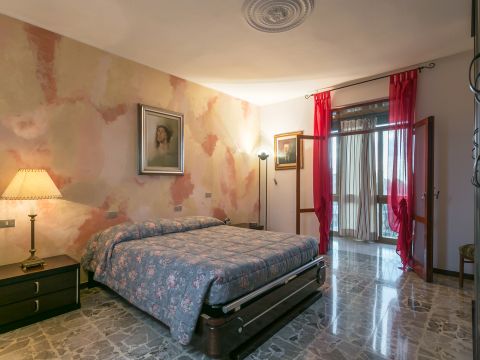 Via Enrico Frizzoni, 7 - Treviolo